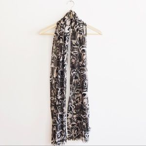 NWT soft lightweight floral scarf